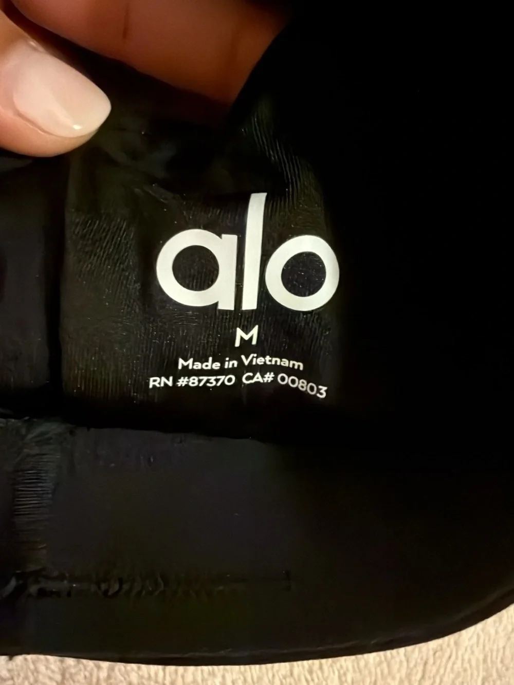 ALO Yoga smooth black